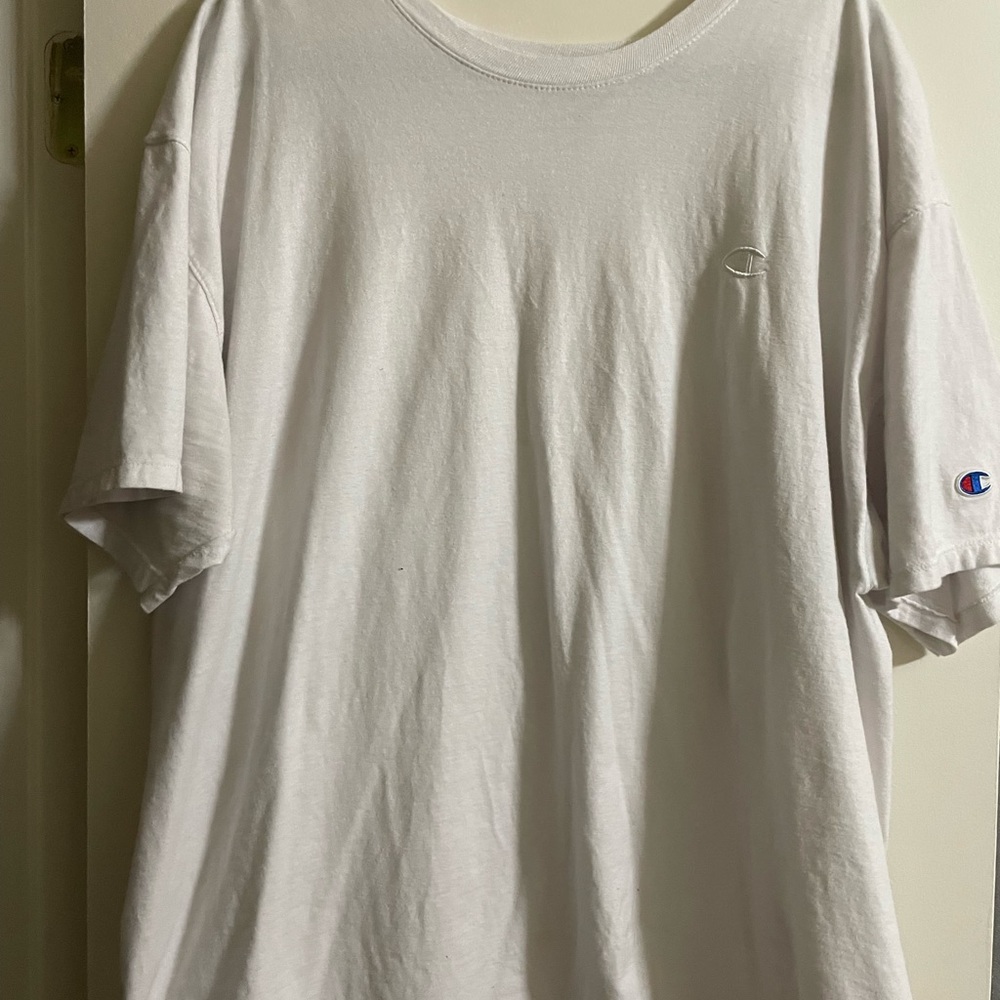 White tee